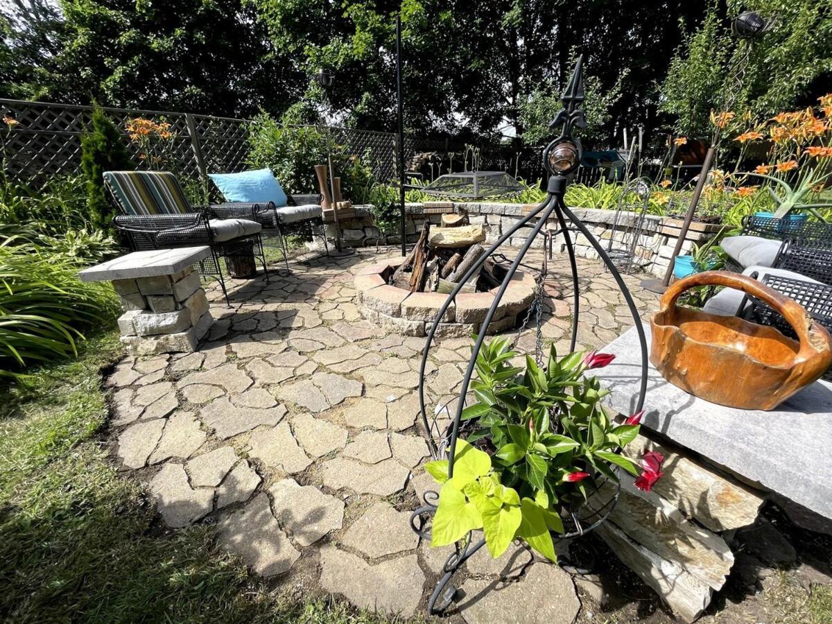 Schaumburg Paradise Oasis With A Secret Garden And Private Pool Exterior photo